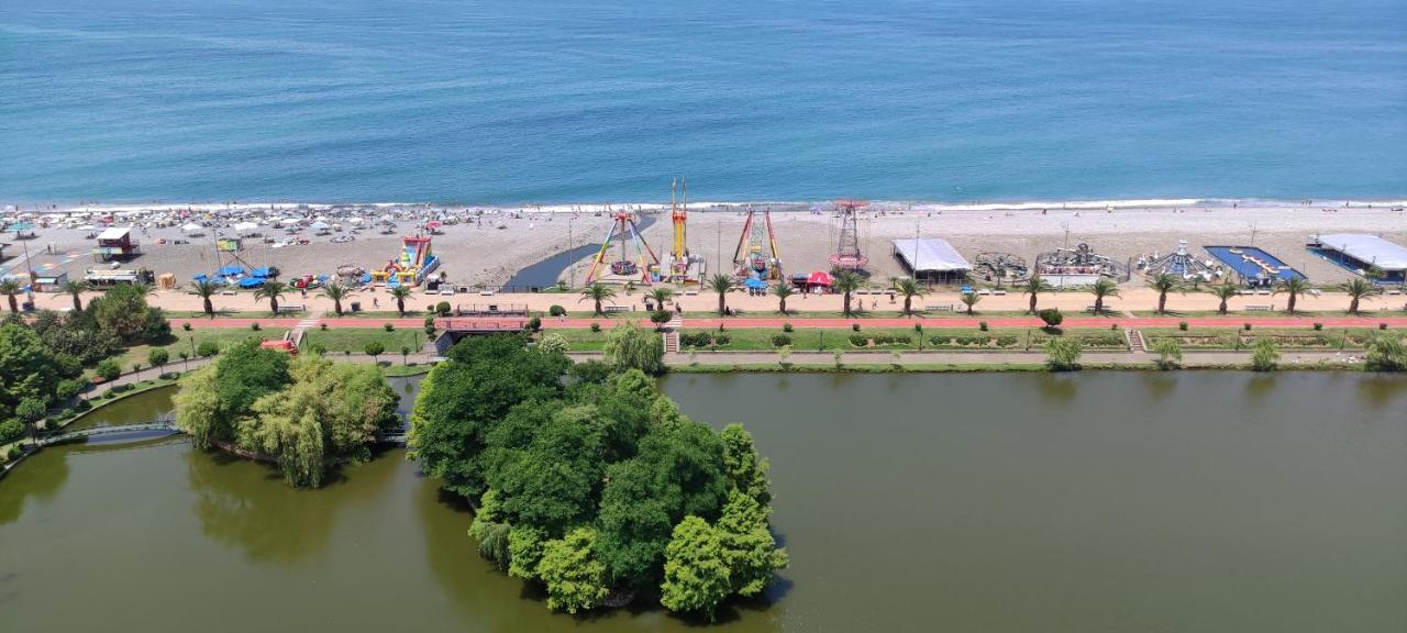 الشقق الفندقية باتوميفي  Only Front Sea View, No Side View, Wonderful Panorama, High Floor, Location Guarantee المظهر الخارجي الصورة