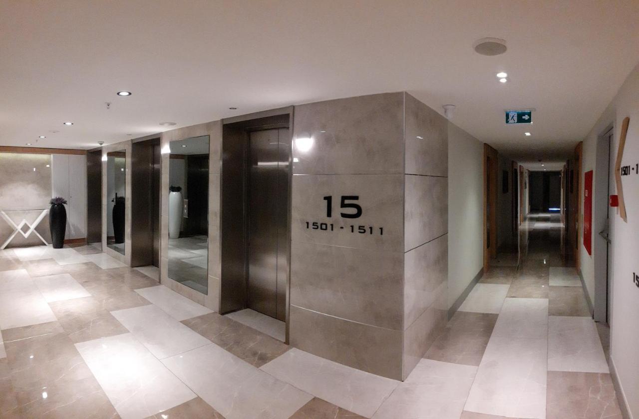 الشقق الفندقية باتوميفي  Only Front Sea View, No Side View, Wonderful Panorama, High Floor, Location Guarantee المظهر الخارجي الصورة