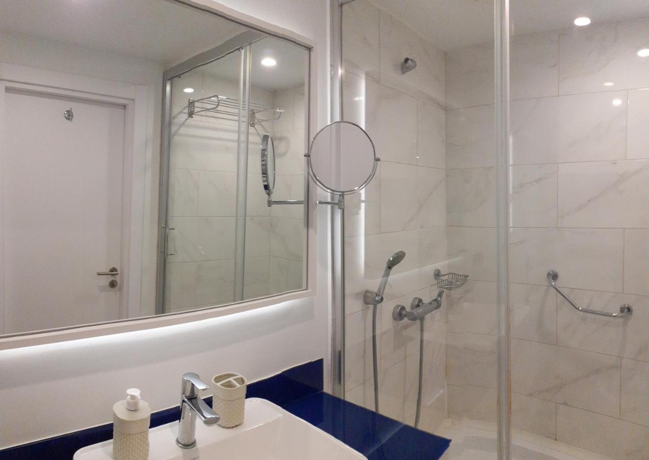 الشقق الفندقية باتوميفي  Only Front Sea View, No Side View, Wonderful Panorama, High Floor, Location Guarantee المظهر الخارجي الصورة